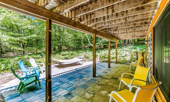 Frankfort House | Spacious home near the lake w/ fireplace, hammock, full kitchen, & washer/dryer
