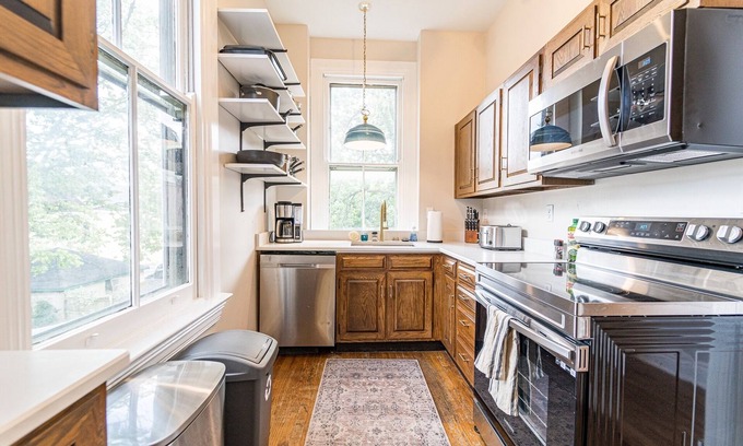 Clifton House | Spacious home perfect for multiple families or large groups