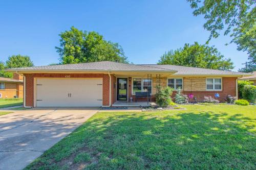 Del City House | Spacious Home - Pet Friendly with Fenced Backyard