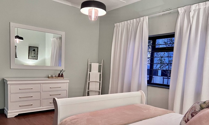 Strand Other | Spacious home with pool 200M from beach