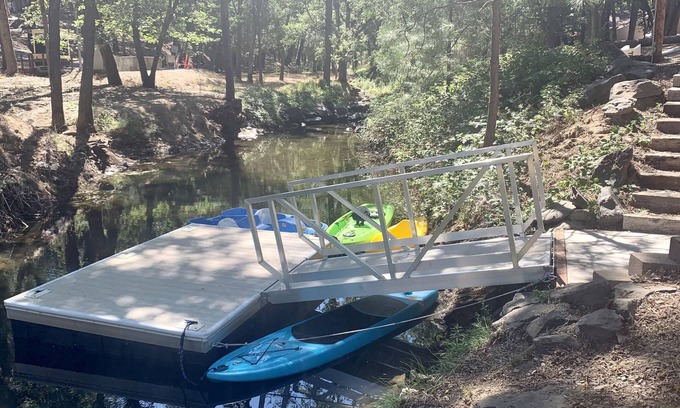 Groveland House | Spacious home with seasonal lake access. Pet friendly!