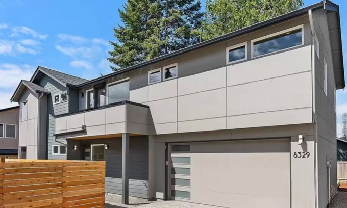 Dunlap House | Spacious Home with Secure Features in Seattle