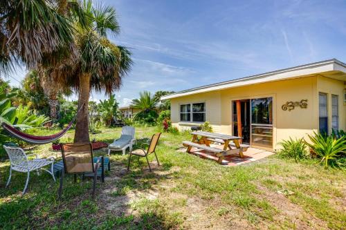 Oakview Heights House | Spacious Home with Yard - half Mi to Ormond Beach!