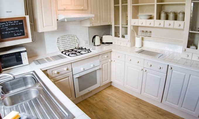Babell Apartment | Spacious homely, super king size bed
