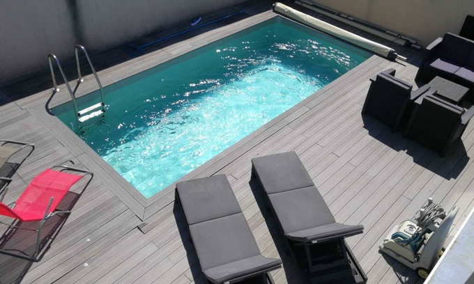 Quartier des Boucholeurs House | Spacious house with swimming pool 300 m from the beach