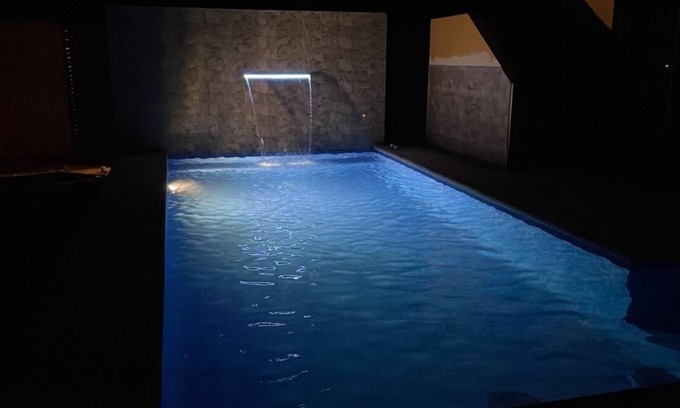 Parrita House | Spacious House 10 min From the beach .