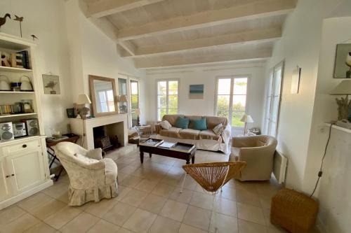 La Couarde-sur-Mer House | Spacious house close to the beach