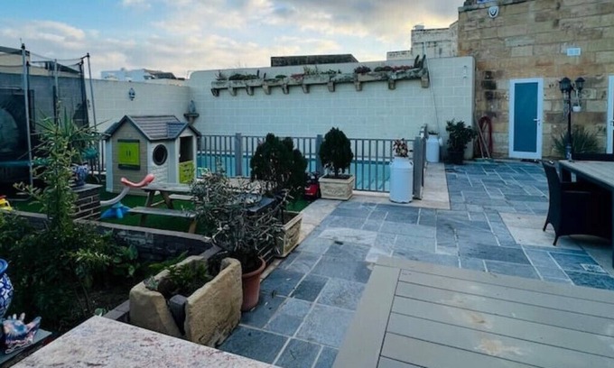 Siggiewi Villa | Spacious house inc pool & garden