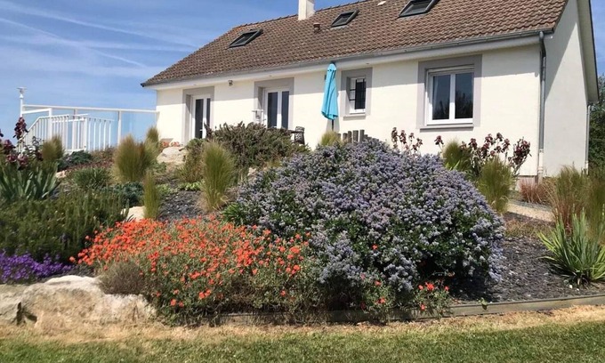 Gratot Cottage | Spacious house with sunny terrace and modern amenities near Agon-Coutainville