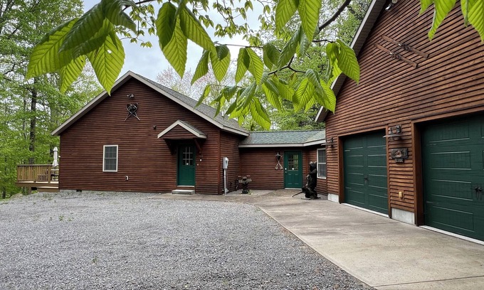 Old Forge House | Spacious, immaculate home! Camp Pawnee