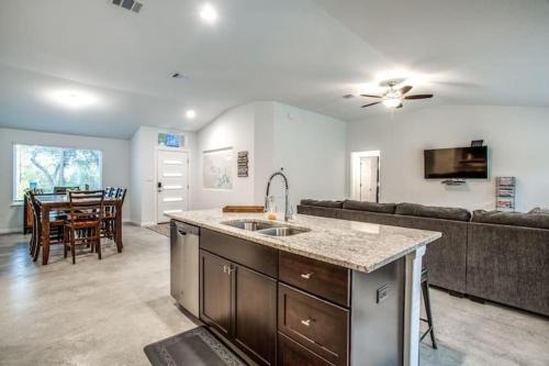 Lago Vista House | Spacious Lake Travis getaway with boat parking