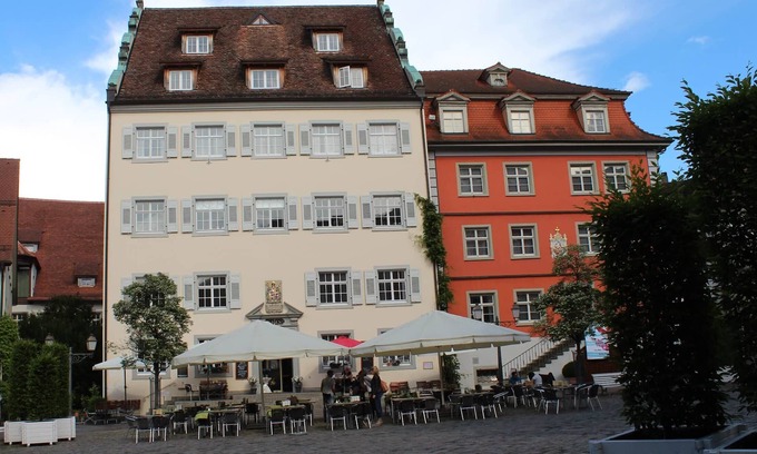 Meersburg Apartment | Spacious living on 54 sqm in the Palais am Schlossplatz - in the old town