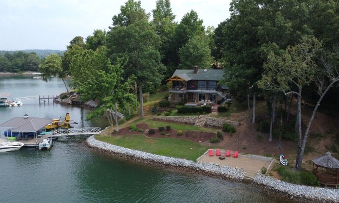 Seneca House | Spacious Log Cabin on Point Lot, Private Beach, Boat and PWC Rental Available