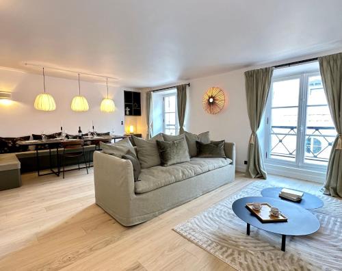 Odeon Apartment | Spacious Luxembourg Garden Family Flat