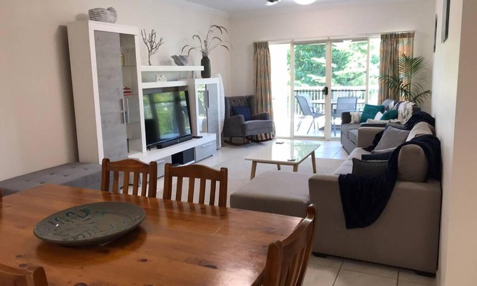 Cannonvale Apartment | Spacious luxury and tranquility at Baybreeze