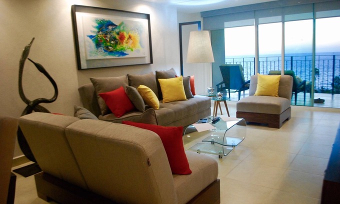 South Hotel Zone Condo | SPACIOUS LUXURY OCEAN FRONT CONDO - Grand Venetian 1 Bed, 2 Bath