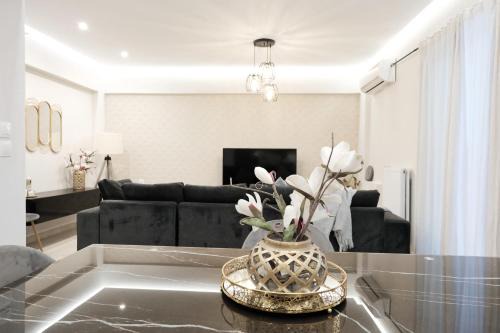 Kinosargous Apartment | Spacious Maisonette Nearby Acropolis