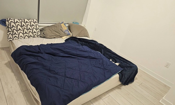 Fletchers Creek South Condo | Spacious Master Ensuite Room w King Size Bed, Hi-Speed Wifi, A/C, Fan & Dresser
