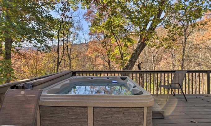 Massanutten House | Spacious McGaheysville Home Hot Tub and Pool Table!