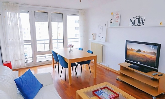 Vitry-sur-Seine Apartment | Spacious & modern 4-room apartment, near Paris & Orly