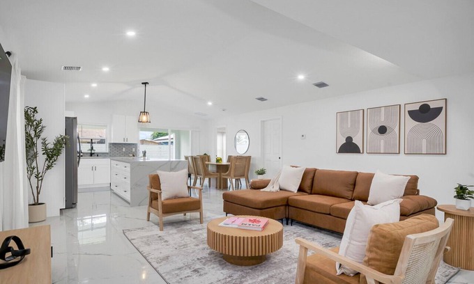 Lake Worth House | Spacious & Modern Brand New Home