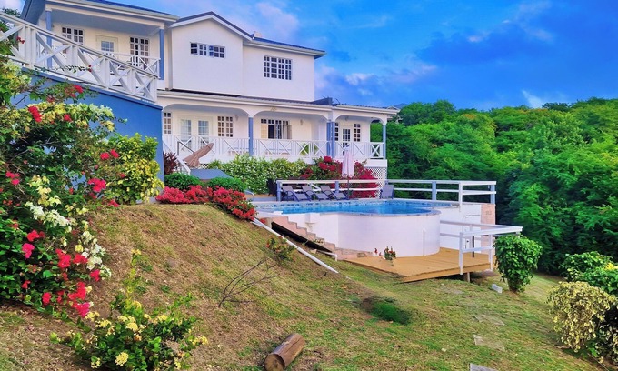 Cap Estate House | Spacious Modern Villa. Pool, Sea Views & Amazing Sunsets. 5 Minutes to 2 Beaches