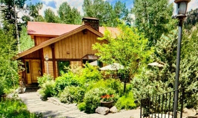 Carbondale Cabin | Spacious Mountain Getaway, Trails Rest