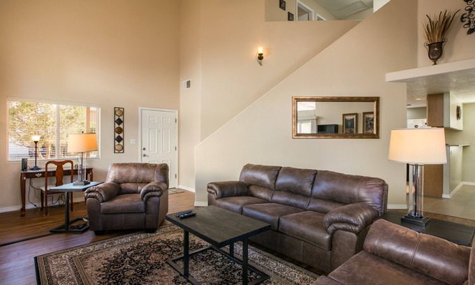 Nor Este House | Spacious NE home w/Spa-5 min from Breweries, Balloon Fiesta Park, Hiking/Biking