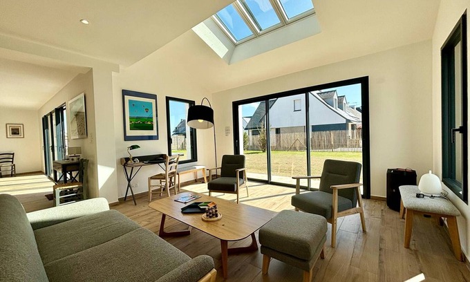 Carnac House | Spacious new house in Carnac, 10-12 people, enclosed garden, WiFi