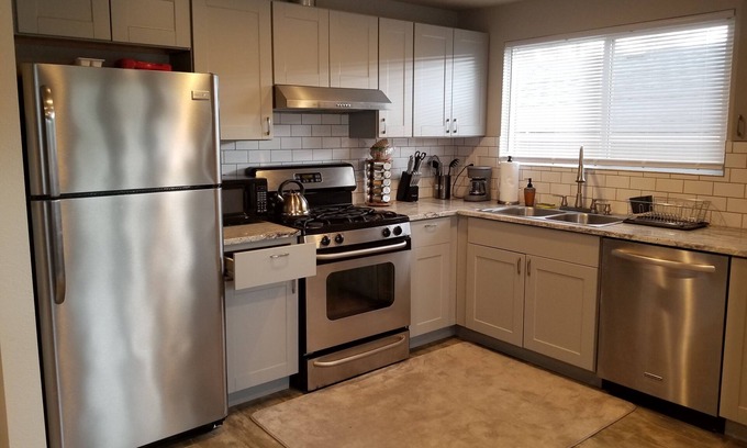 Mount Baker House | Spacious newly remodeled 3br 2ba in heart of the Seattle