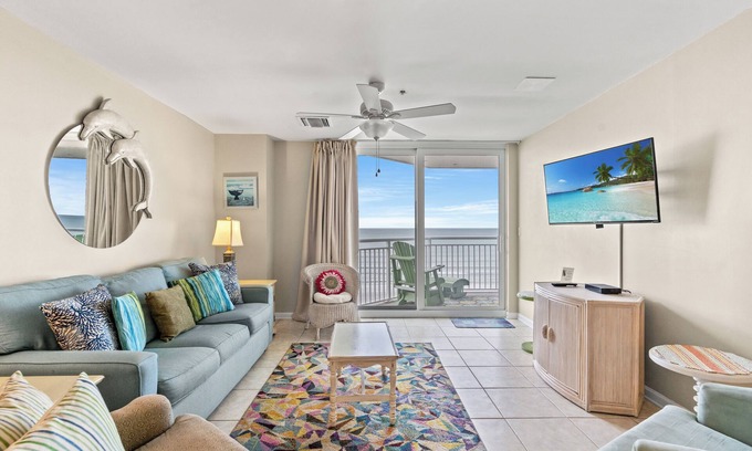 North Myrtle Beach Condo | Spacious oceanfront condo, with wonderful views + Free Attraction Tickets!