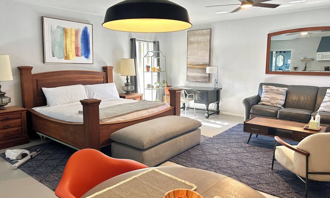 Central Oklahoma City Apartment | Spacious OKC Studio | 11 Mins to OKC State Fair | Pet Friendly, 30+ Day Stays