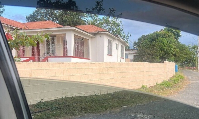 Linstead House | Spacious one bedroom bungalow apartment