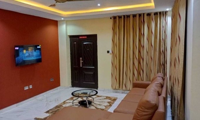 Accra Apartment | Spacious & Outstanding 3-Bed Furnished Apartment