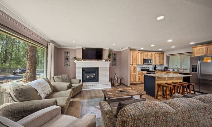 Post Falls House | Spacious Pet Friendly Home near Coeur d’Alene!