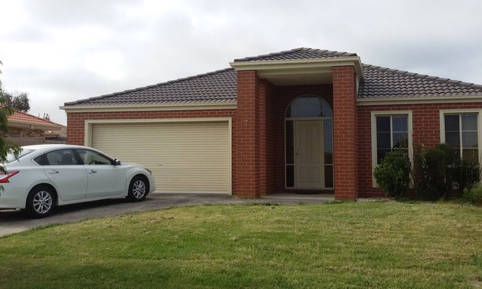Inverloch House | Spacious, pet friendly and walking distance to the beach
