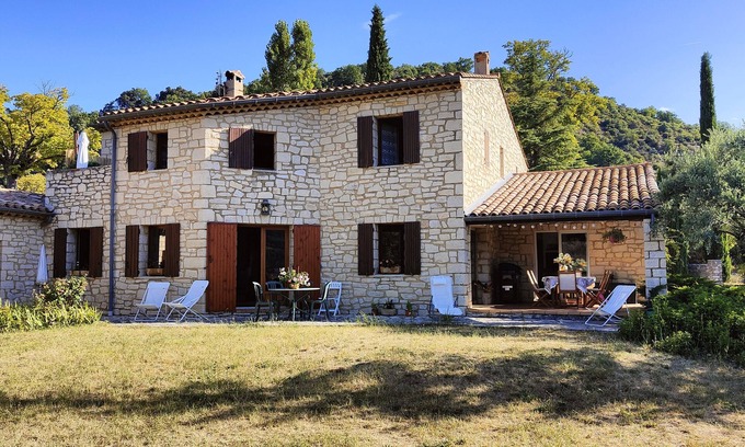 Montbrun-les-Bains House | Spacious Provencal house ideal for a stay with friends or family