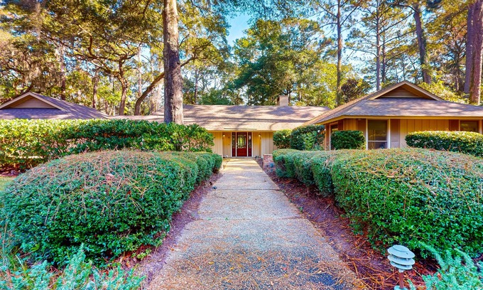Heritage Woods House | Spacious, Renovated House with Private Spa and Private Pool