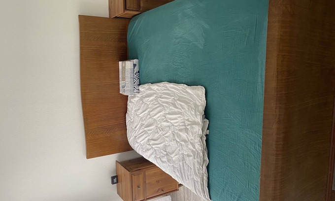 Croix Luizet Apartment | Spacious room close to all amenities