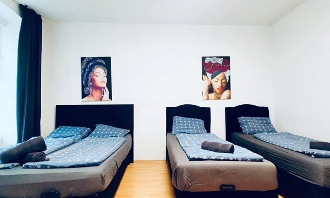 Thurygrund Apartment | Spacious Room for Up to 5 Guests, Währinger Park