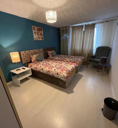 Cribbs Causeway House | Spacious Room In a Flat Near Southmead Hospital