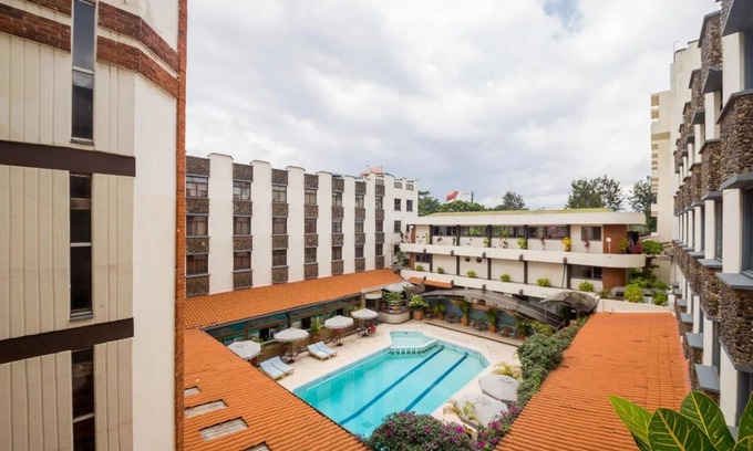 Nairobi Hotel | Spacious Room Near Nairobi National Park – Just 3 km Away from Natural Wonders