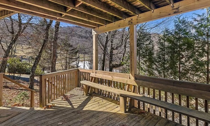 Beech Mountain House | Spacious Round Home, Cozy, Ski In Ski Out for Winter, Prime Location Year Round