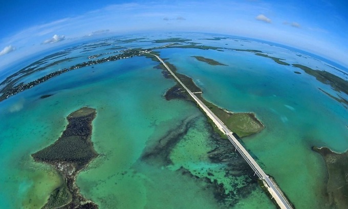 Big Pine Key RV Rental | SPACIOUS RV IN THE KEYS