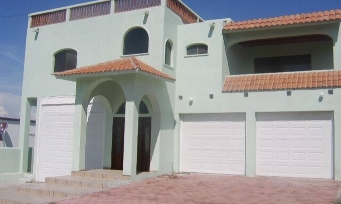 Villa Hermosa Villa | Spacious San Carlos Villa