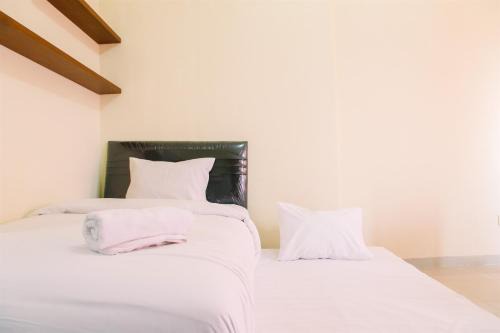 Depok Apartment | Spacious Studio Room Park View Condominium Apartment By Travelio