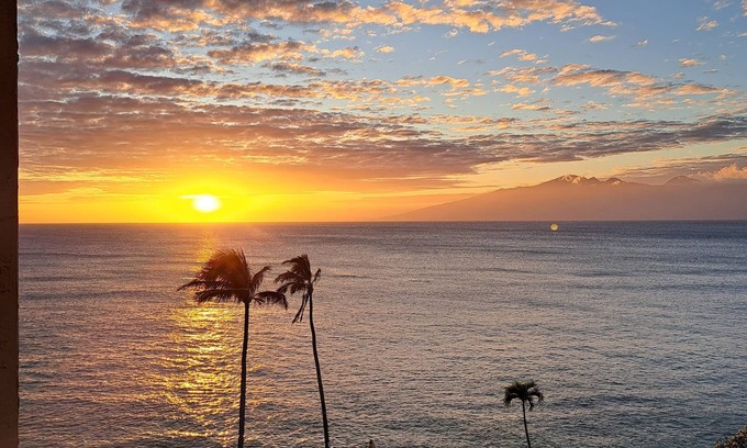 Kahana Apartment | Spacious Studio/Spectacular Ocean View/Pool/Gym
