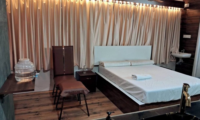 Suchindram Apartment | Spacious studio type 1BHK AC flat in Kanyakumari