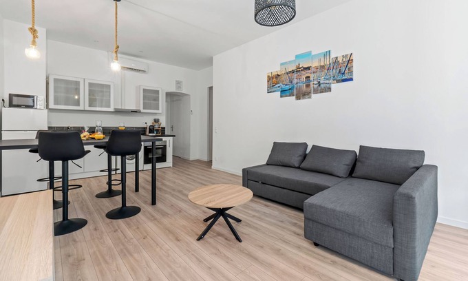 2nd Arrondissement Apartment | Spacious T2 Vieux Port - Opéra