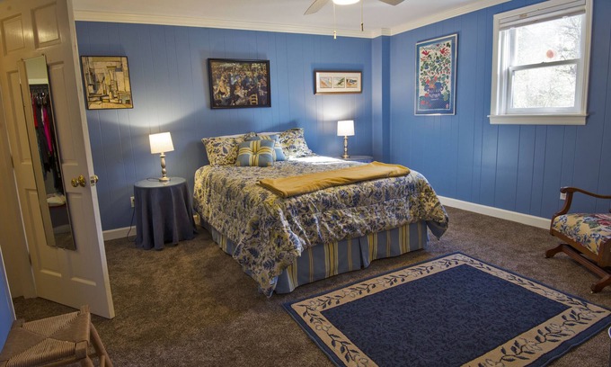 Lynchburg Apartment | Spacious terrace apartment in family home with private entrance and parking.